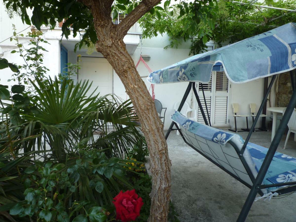 Bed and Breakfast Tre Rose Triest Exterior foto